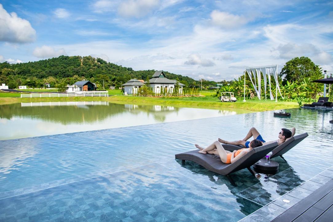 Pim Pool Villa Nan Exterior photo